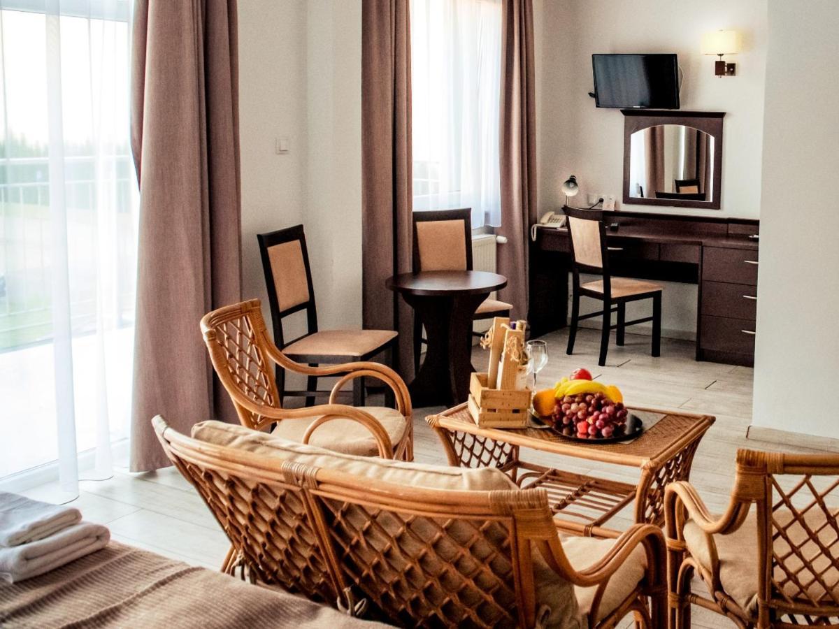 Hotel Feniks Gniezno Esterno foto